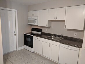 5478 Avenue C in Bokeelia, FL - Building Photo - Building Photo