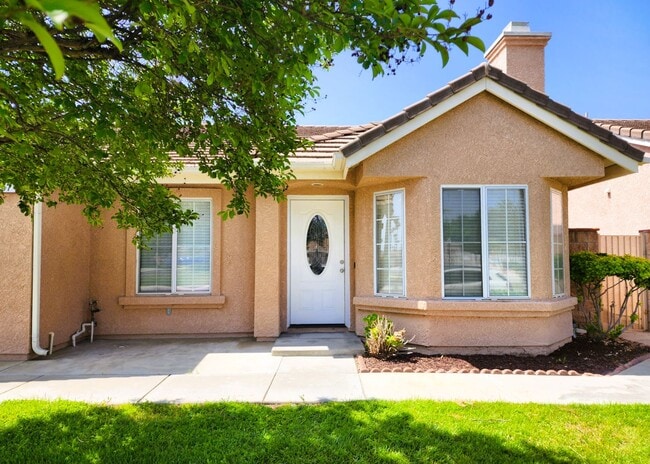 2257 Oak Ave in Hemet, CA - Building Photo - Building Photo