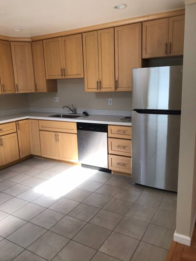 5117 McBryde Ave in Richmond, CA - Building Photo - Building Photo