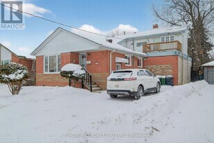 81 Taysham Crescent in Toronto, ON - Building Photo
