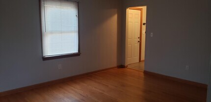 2223 Carney Ave in Rockford, IL - Building Photo - Building Photo