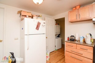 1252 N Greenview Ave, Unit M05B in Chicago, IL - Building Photo - Building Photo