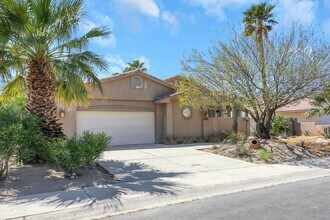 67235 Garbino Rd in Cathedral City, CA - Building Photo - Building Photo