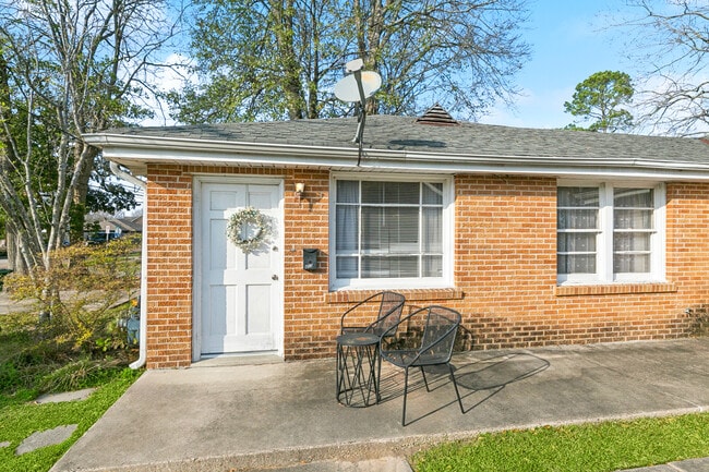 453 Aurora Ave in Metairie, LA - Building Photo - Building Photo