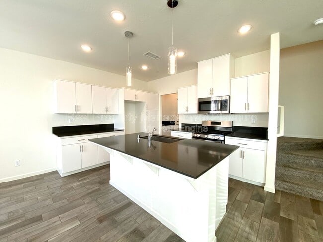 property at 730 N Bliss Ln