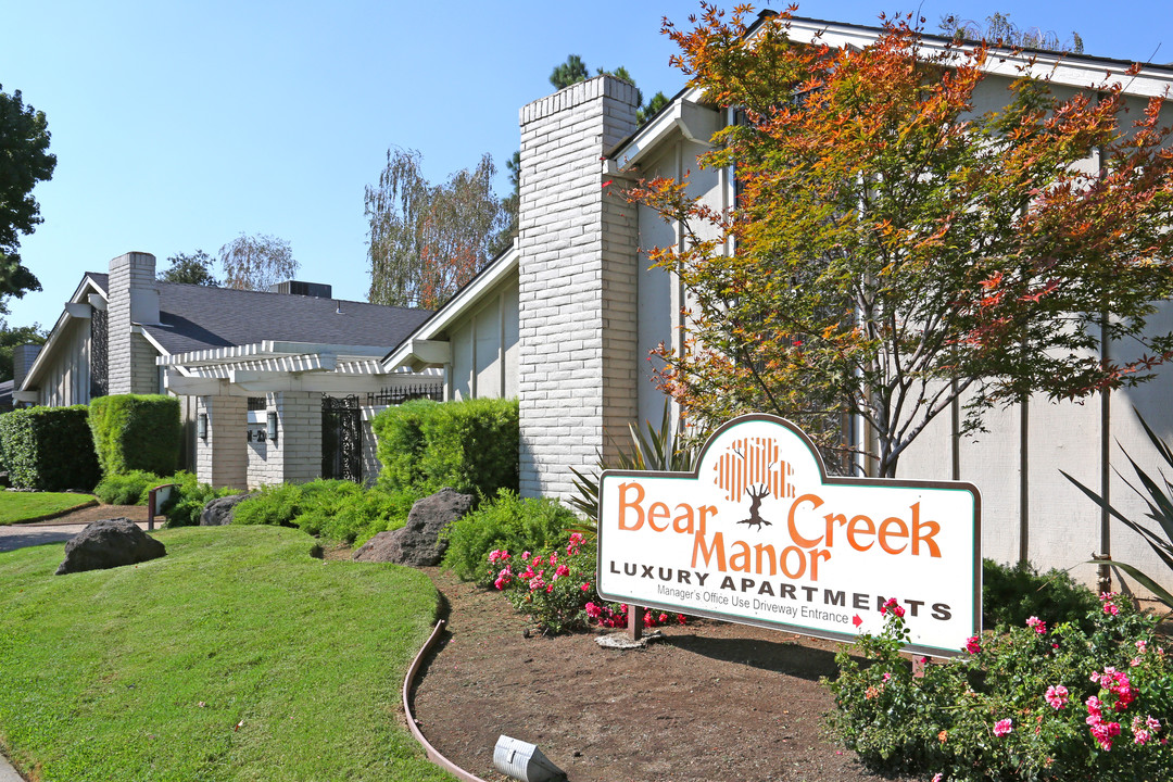 Bear Creek Manor in Merced, CA - Building Photo