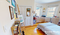 674 Washington St, Unit #2 in Brookline, MA - Foto de edificio - Building Photo