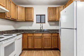 3515 Avenue R in Galveston, TX - Building Photo - Building Photo