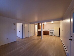 1426 W 15th Ave in Anchorage, AK - Building Photo - Building Photo