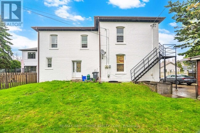 property at 486 Holtby Ave