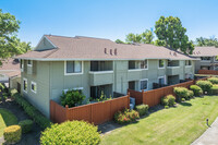 7629 Arbor Creek Cir in Dublin, CA - Foto de edificio - Building Photo