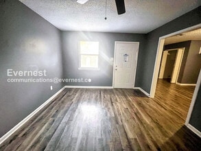 300 Bellewood Ln in Jacksonville, AR - Building Photo - Building Photo