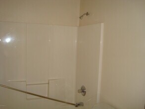 7501 Cliff Cottage Dr in Jacksonville, FL - Building Photo - Building Photo