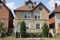 Hometeam Indianola Townhomes in Columbus, OH - Foto de edificio - Building Photo