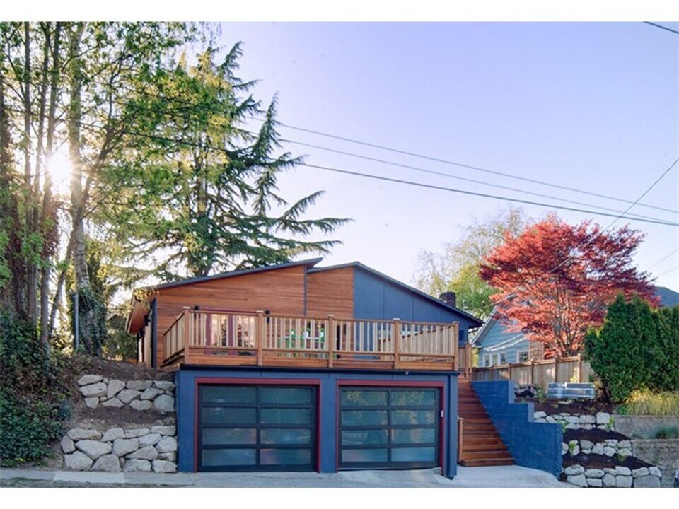 1615 34th Ave in Seattle, WA - Building Photo