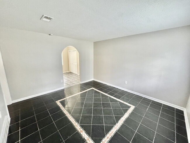 3353 Elk Point Dr in Memphis, TN - Building Photo - Building Photo