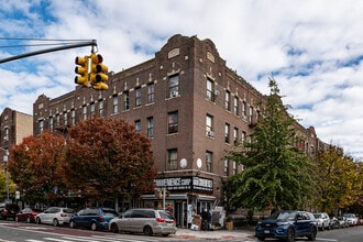 779 Rogers Ave in Brooklyn, NY - Foto de edificio - Building Photo
