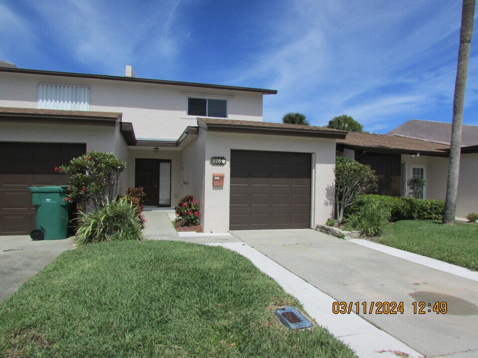 1128 Mary Joye Ave in Satellite Beach, FL - Building Photo