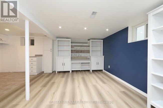 11 Adair Rd in Toronto, ON - Building Photo - Building Photo