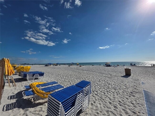 14225 Palm St in Madeira Beach, FL - Building Photo - Building Photo