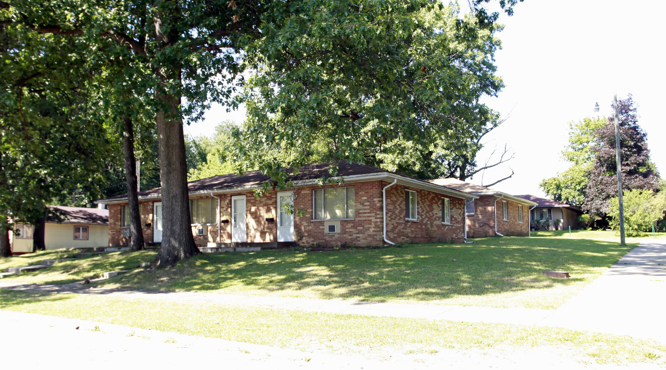 Lathrop Apartments in South Bend, IN - Building Photo