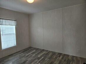 3301 58th Ave N in St. Petersburg, FL - Building Photo - Building Photo