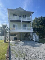 184 Grandview Dr in Sneads Ferry, NC - Building Photo