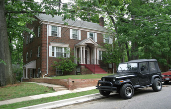 8304 Eastridge Ave in Takoma Park, MD - Building Photo - Building Photo