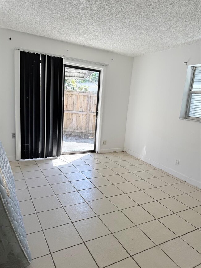 1930 Rodman St in Hollywood, FL - Building Photo - Building Photo