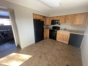 1786 E Lincoln Ln, Unit 4 in Holladay, UT - Building Photo - Building Photo