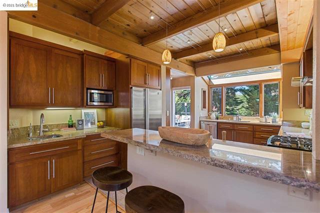 2125 Parker St in Berkeley, CA - Building Photo