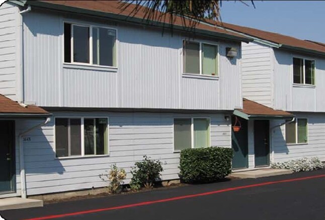 Salishan 6-Plex in Salem, OR - Building Photo