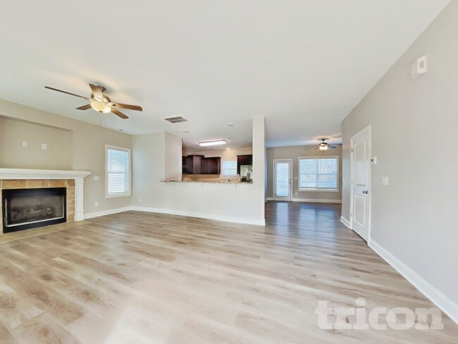 232 Highcroft Cir in Benson, NC - Building Photo - Building Photo