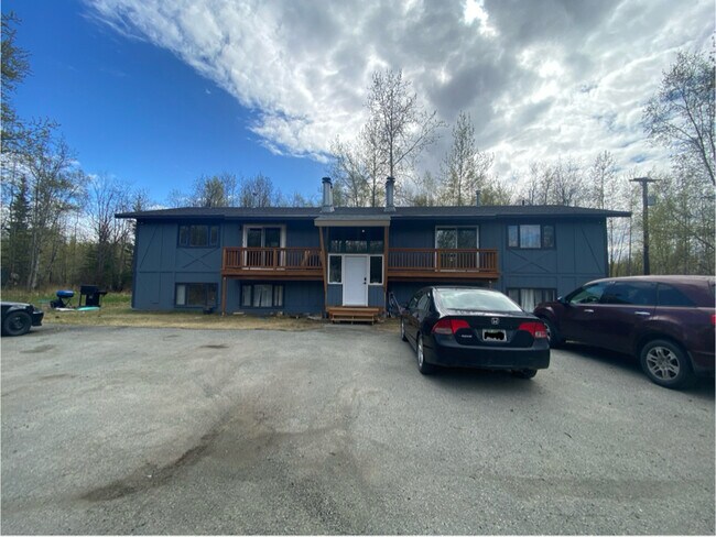 890 Blind Nick Dr in Wasilla, AK - Building Photo - Building Photo