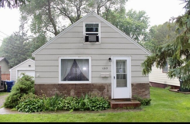 property at 1213 N Aurdal Ave