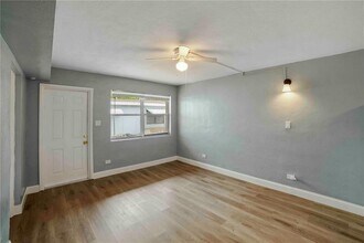 817 NW 12th Ave, Unit 2 in Fort Lauderdale, FL - Building Photo - Building Photo