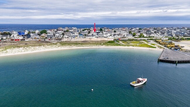 352 Portsmouth Ave in Seabrook, NH - Building Photo - Building Photo