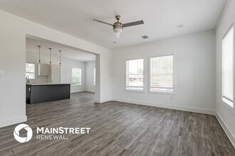 4358 Larkspur St in Houston, TX - Building Photo - Building Photo