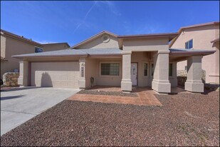 7077 Luz De Sol Dr, Unit 232 in El Paso, TX - Building Photo