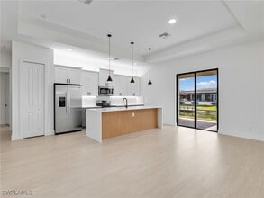 1419 NW 17th Ave in Cape Coral, FL - Building Photo - Building Photo