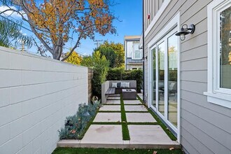 165 22nd St in Costa Mesa, CA - Building Photo - Building Photo