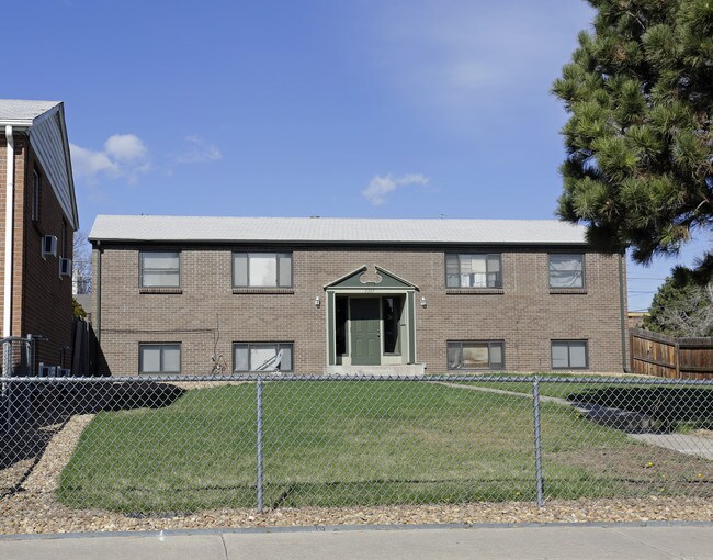2307 S Locust St in Denver, CO - Foto de edificio - Building Photo