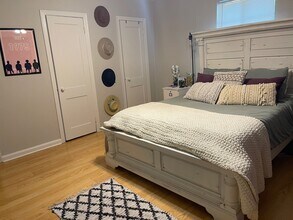 138 W 51st St in Savannah, GA - Building Photo - Building Photo