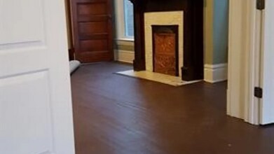 823 Market St in Wheeling, WV - Building Photo - Building Photo