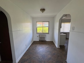 2101 Harrison Ave in Cincinnati, OH - Building Photo - Building Photo