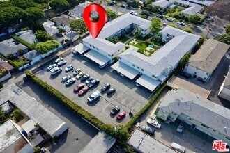 2041 Euclid St in Santa Monica, CA - Building Photo - Building Photo