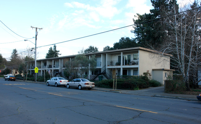 522 Matheson St in Healdsburg, CA - Building Photo - Building Photo