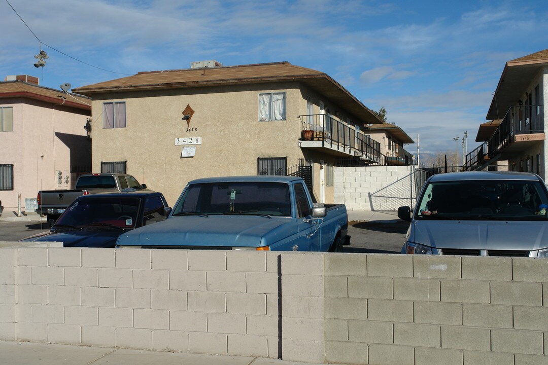 3428 Aristos Ave in North Las Vegas, NV - Foto de edificio