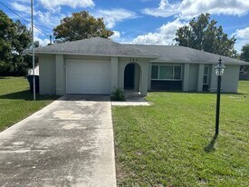 286 Leafy Way Ave in Spring Hill, FL - Building Photo