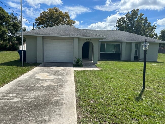property at 286 Leafy Way Ave